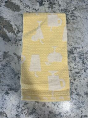 Rachel Zoe Yellow & White Kitchen Towel with Teapot and Lamp Motifs